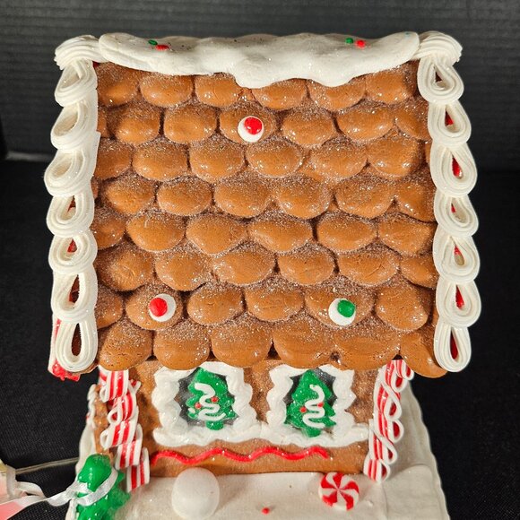 Claydough Light Up LED, Gingerbread House With Santa And Reindeer 9" Tall - Picture 3 of 14